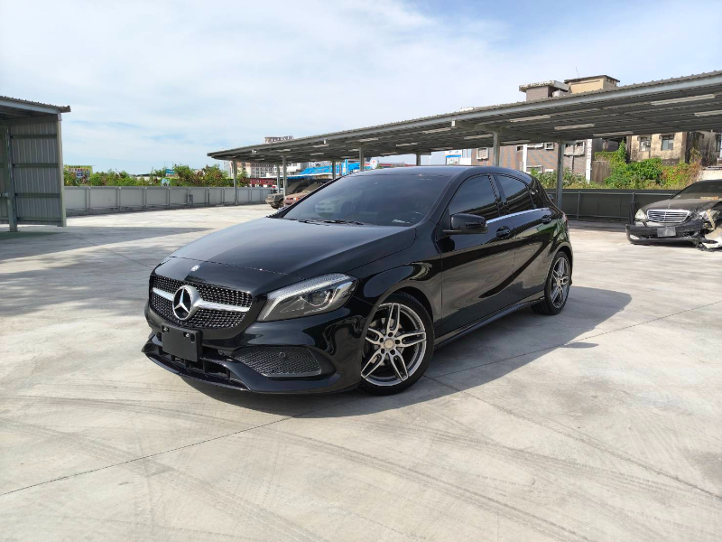 BENZ A180（