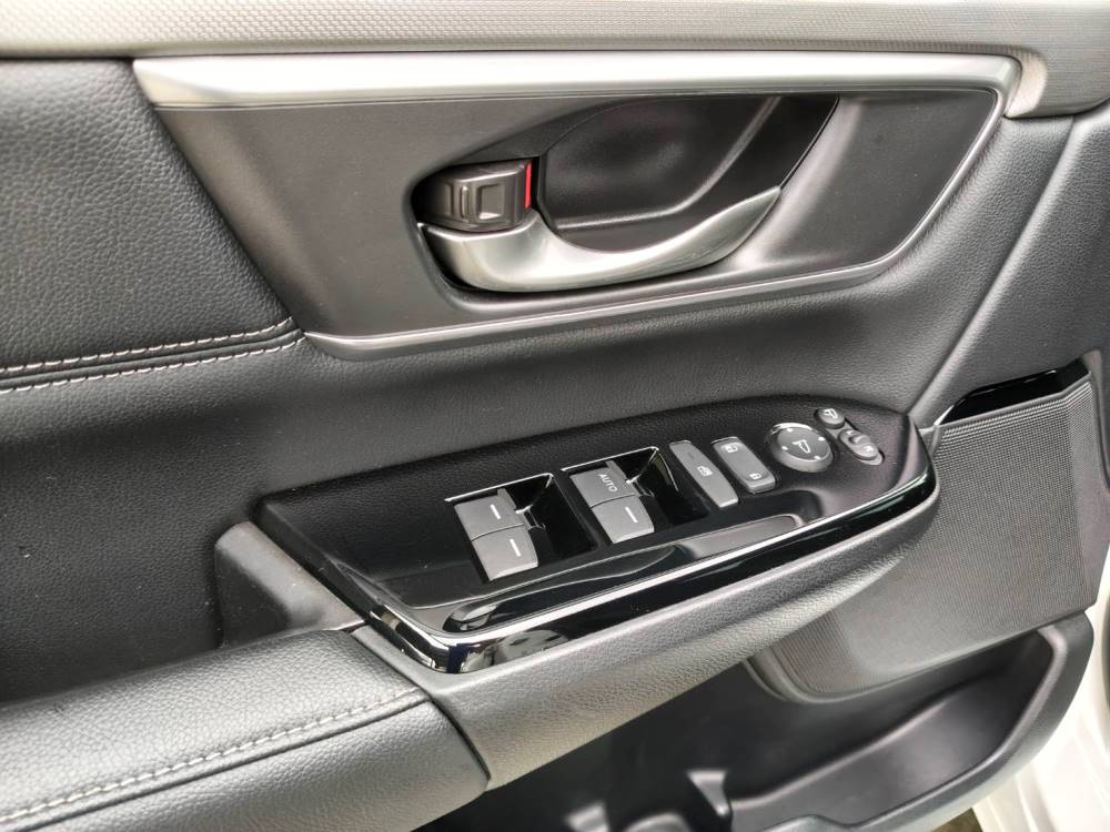 Honda CR-V 1.5L VTI-S（白）