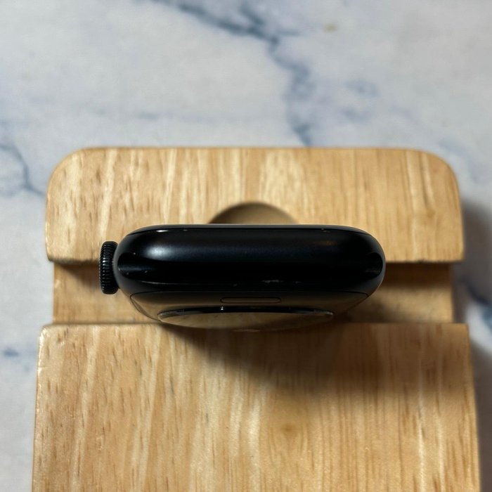 懇得機通訊 二手品 Apple Watch SE2 SE 2代 44MM GPS A2723 黑色【985】