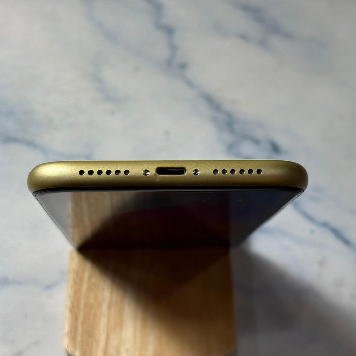 懇得機通訊 二手機 iPhone11 iPhone 11 6.1吋 128G 黃色【歡迎舊機交換折抵】079