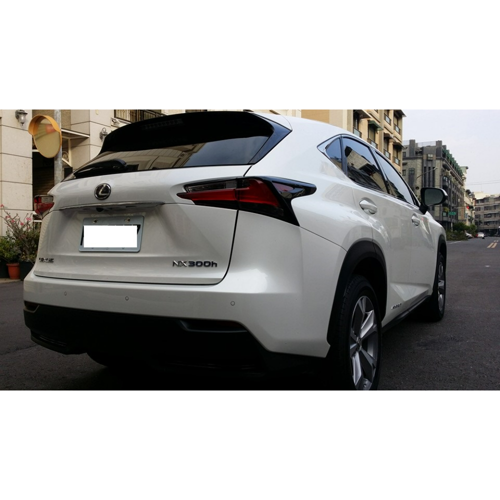 LEXUS 出租/租賃 NX300H(黑、白)