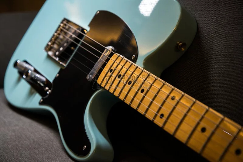 Fender VINTERA 50S TELECASTER MODIFIED Daphne Blue