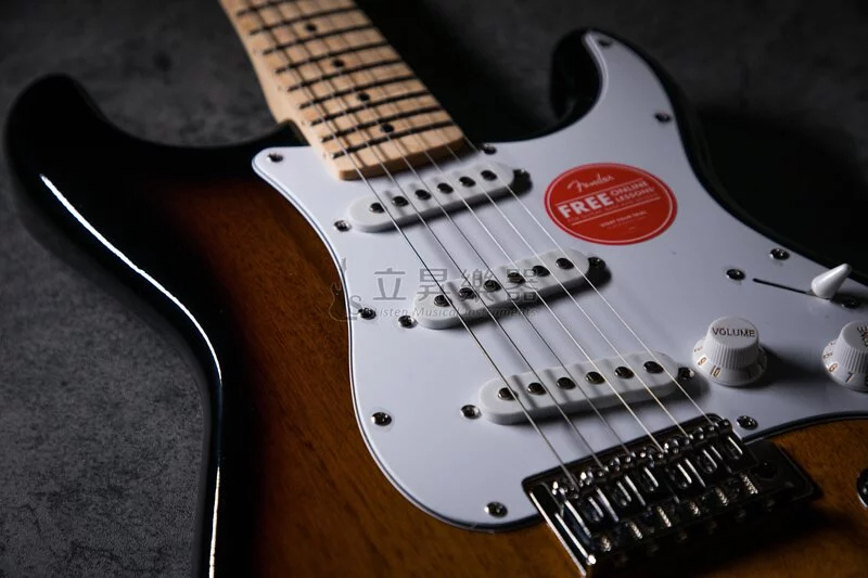 Fender Squier Affinity Stratocaster MN 2TS 楓木指板