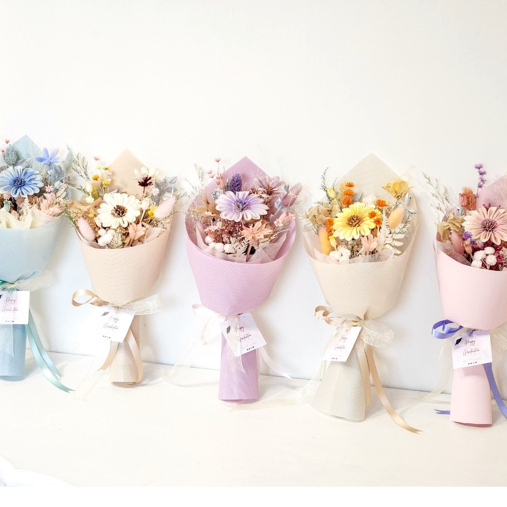 甜美青澀 擴香甜筒花束 S (淺藍款)