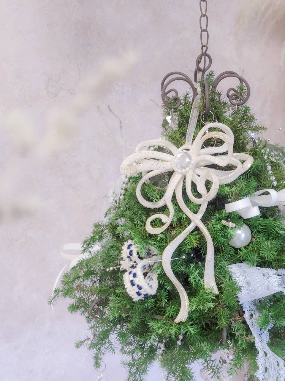 《冬霧．白羽之森》懸吊聖誕樹