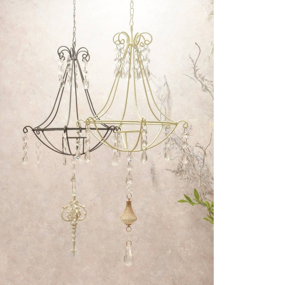 《冬霧．白羽之森》懸吊聖誕樹