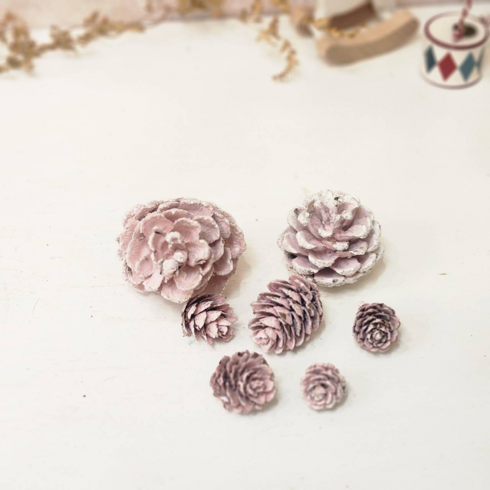 大小綜合｜粉色亮片松果(請與聖誕花圈、聖誕樹一起下單)