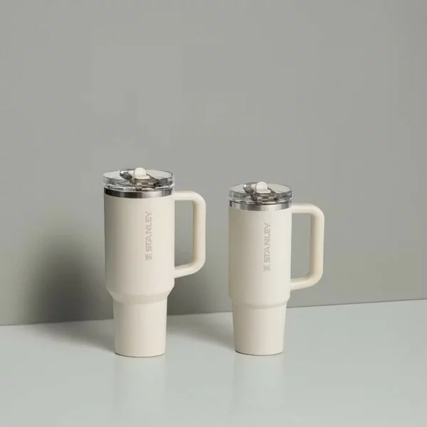 美國 Stanley 防漏吸管隨手杯 0.88L / 象牙白 # 10-12485-175