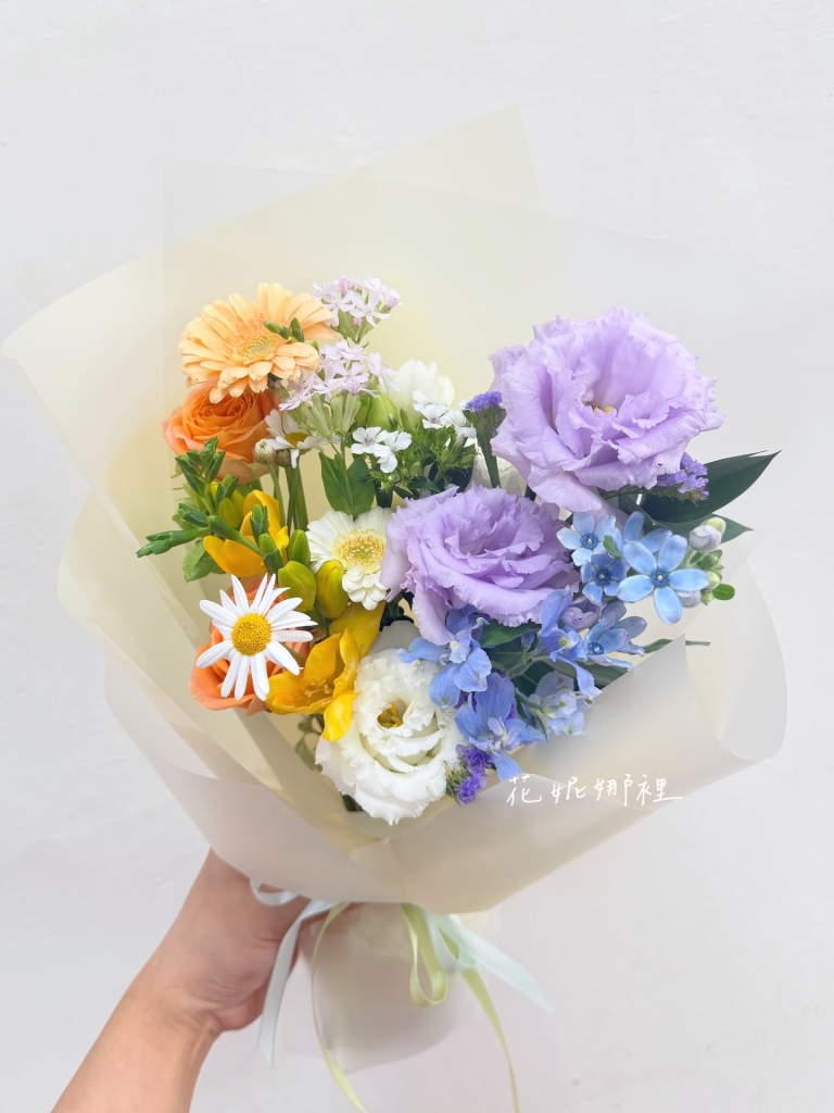 今天這束，真的很耐看｜台中週花配送｜台中花店