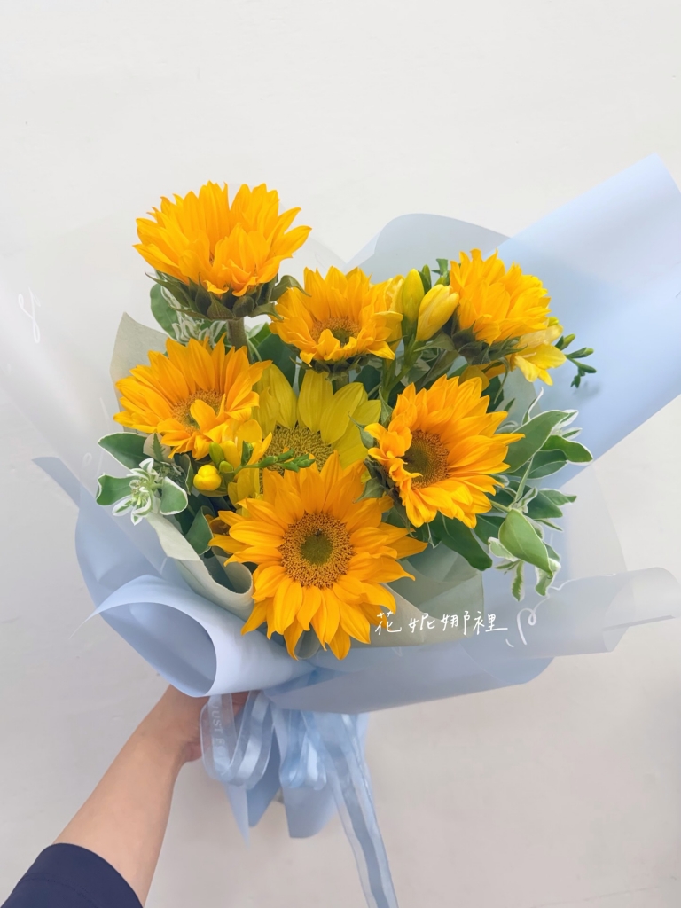 願你像向日葵一樣｜台中節慶花禮｜台中畢業花束