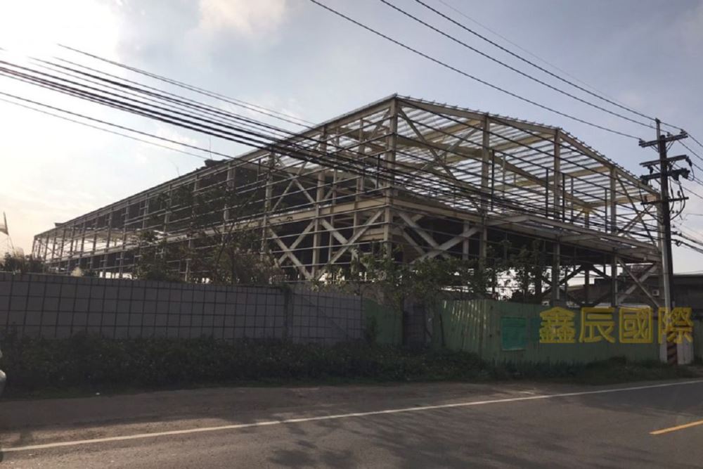 龍潭全新物流廠A</BR>地坪：1539.72</BR>建坪：2064.74</BR>租金134.2萬</BR>有碼頭，近交流道