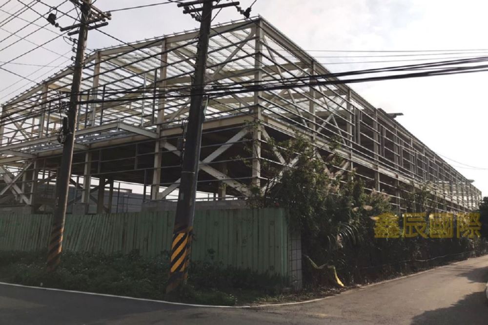 龍潭全新物流廠A</BR>地坪：1539.72</BR>建坪：2064.74</BR>租金134.2萬</BR>有碼頭，近交流道