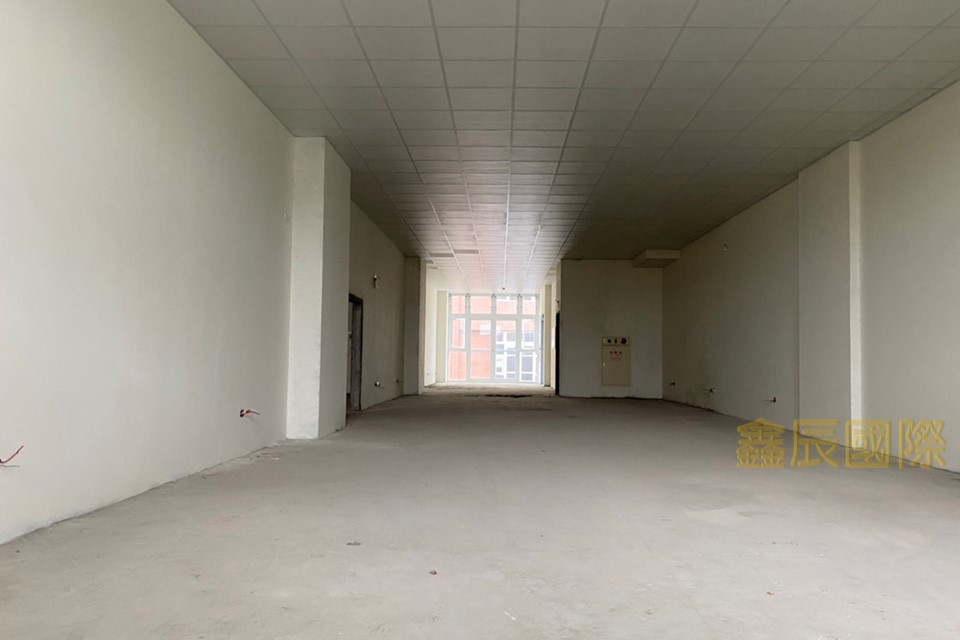 北三重產業園區</BR>地坪：94.92</BR>建坪：242.08</BR>售價14041萬</BR>可工廠、公司登記