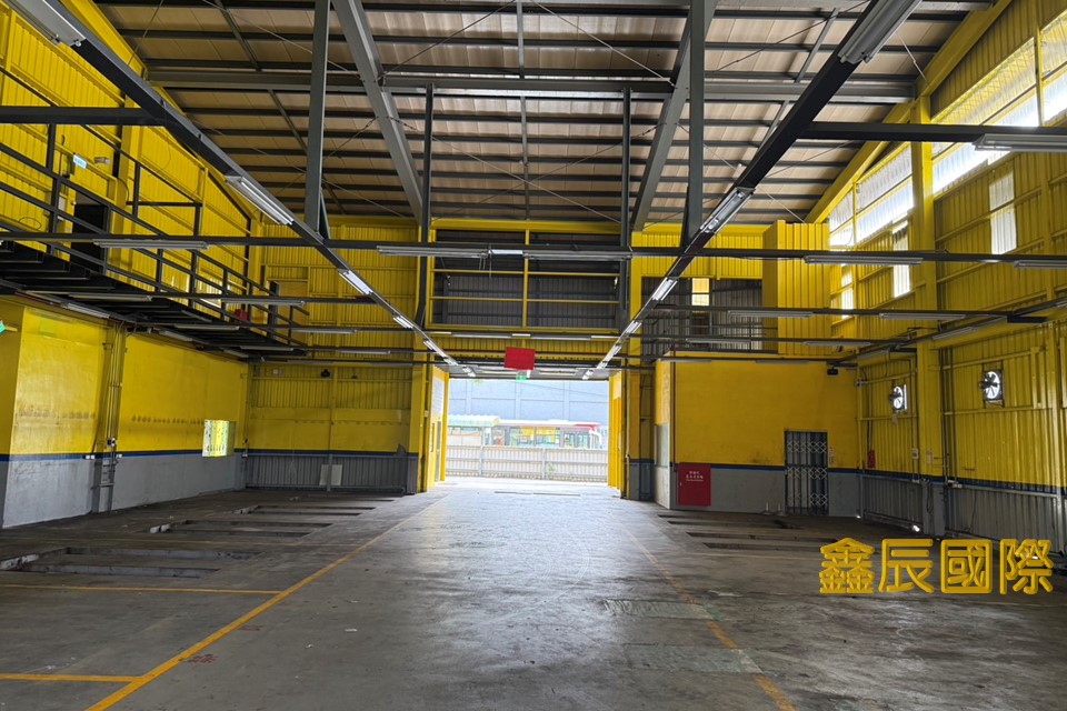 三重廠房</BR>地