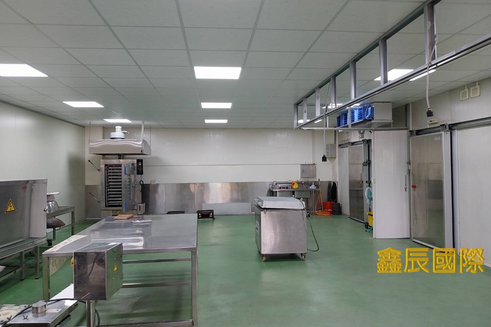 龍潭工業廠房</BR>地坪：330.43</BR>建坪：140.09</BR>售價7000萬</BR>廠況，格局動線佳