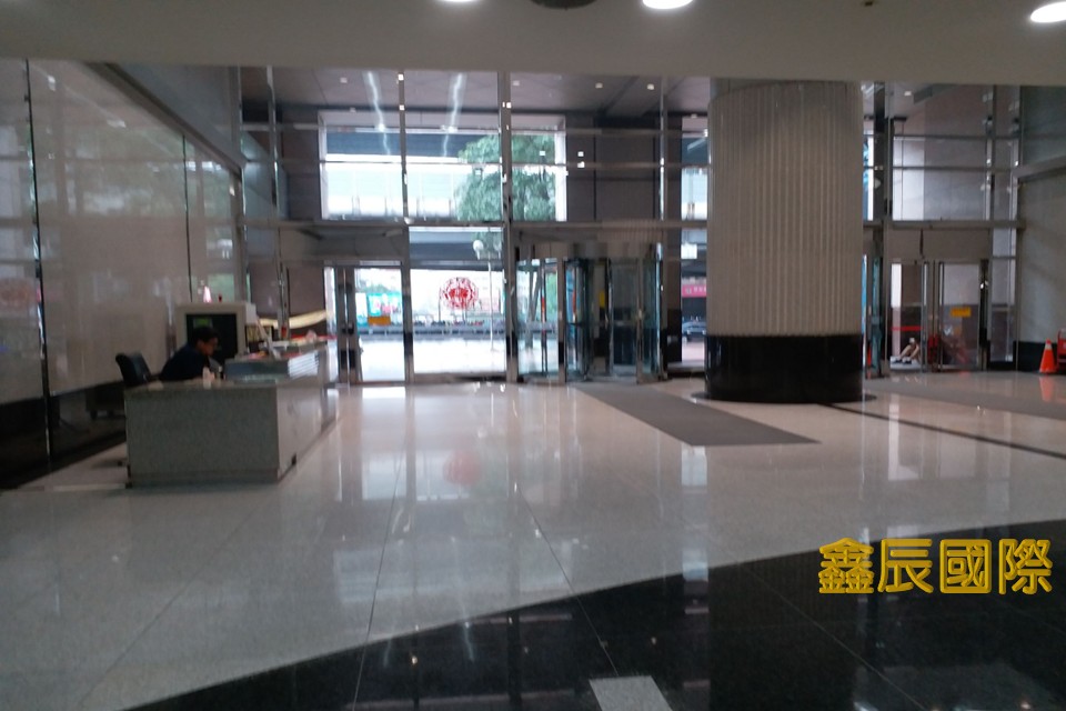 中和廠辦</BR>建坪：84.33</BR>租金80114元</BR>上市櫃公司林立</BR>生活機能佳