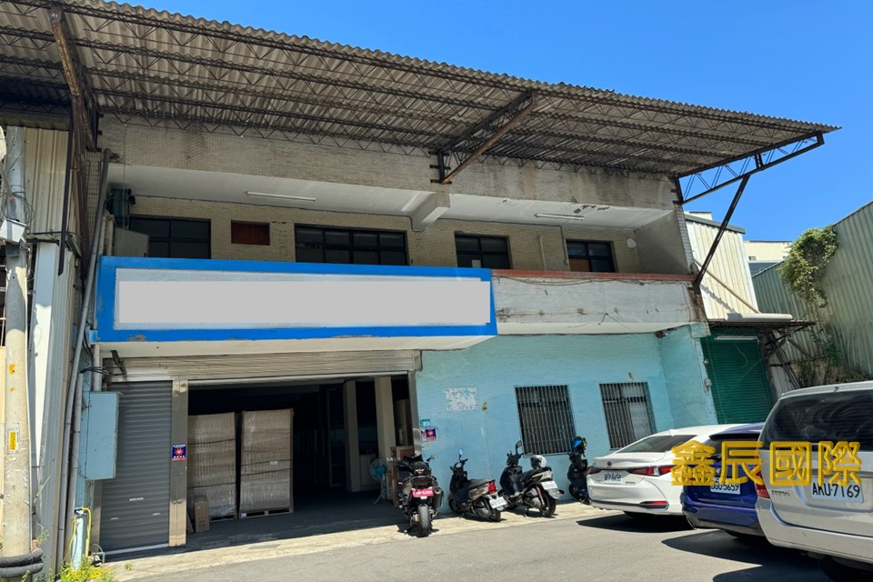 土城透天廠</BR>地坪：176.41</BR>建坪：200.6</BR>售價1億5008萬</BR>土地面積大，交通便