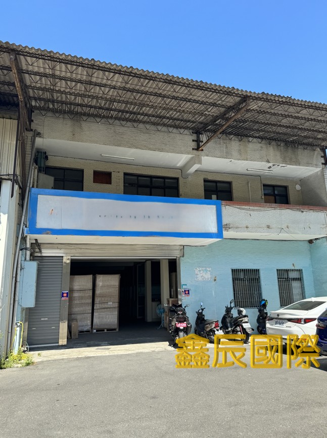 土城透天廠</BR>地坪：176.41</BR>建坪：200.6</BR>售價1億5008萬</BR>土地面積大，交通便