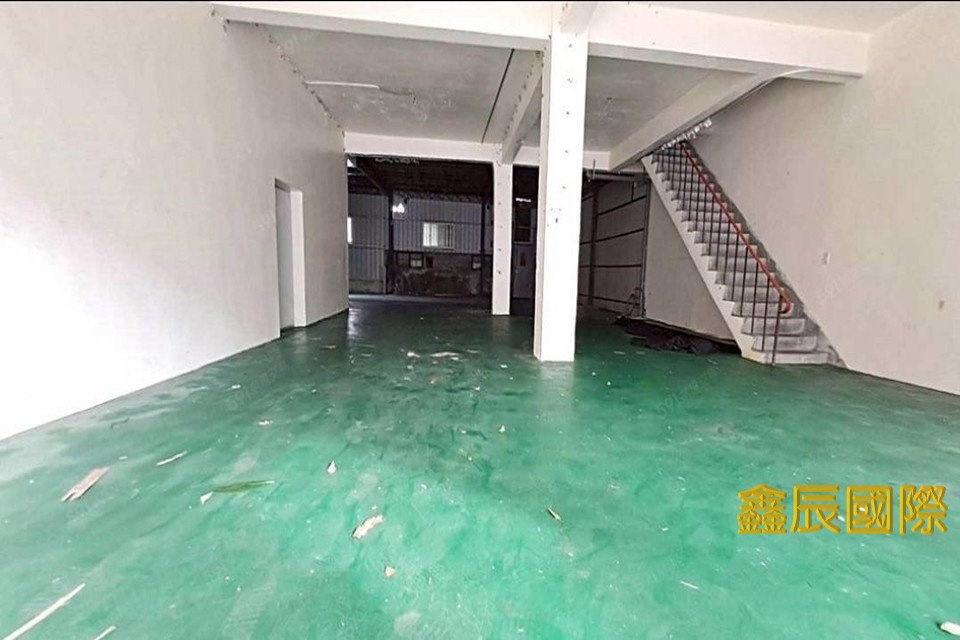 樹林面寬透天廠</BR>地坪：91</BR>建坪：164</BR>售價8200萬</BR>雙門牌大面寬