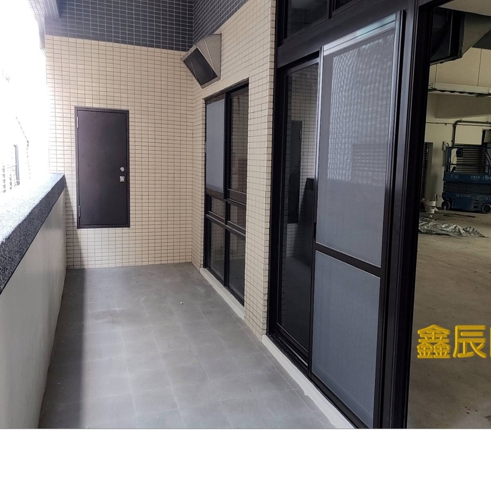 新北產業園區廠辦</BR>地坪：226.88</BR>建坪：1428</BR>租金128萬</BR>全新廠房高承載