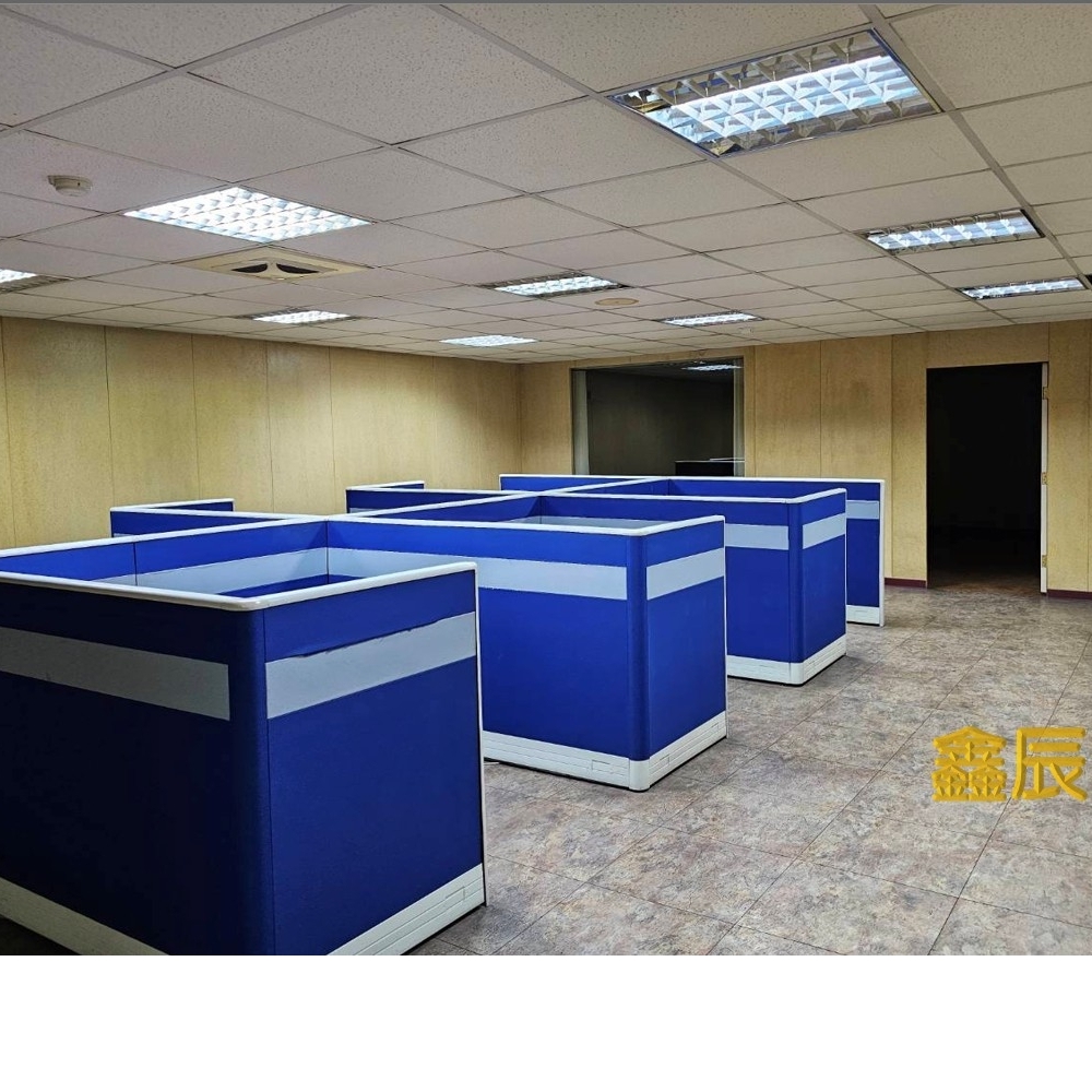 新北產業園區鋼構廠</BR>地坪：303.8</BR>建坪：249.06</BR>租金28萬</BR>適倉儲物流、特賣會