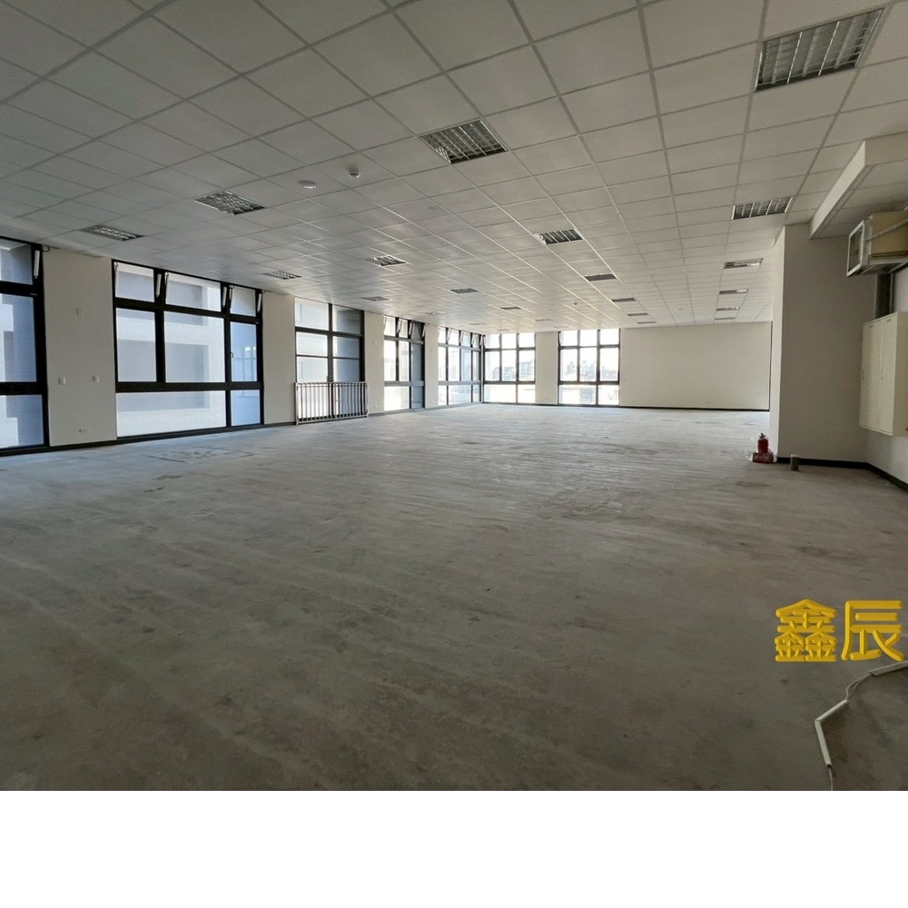 樹林全新科技廠辦</BR>地坪：20.64</BR>建坪：101.36</BR>售價3852萬</BR>全新完工