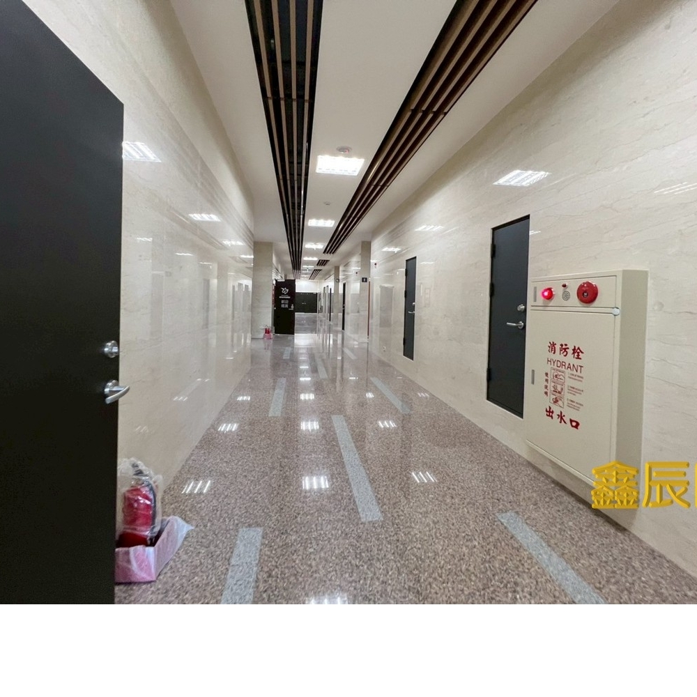 樹林全新科技廠辦</BR>地坪：20.64</BR>建坪：101.36</BR>售價3852萬</BR>全新完工