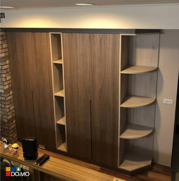 雲嘉南系統櫃推薦｜深色木紋設計案例：EGGER進口板材與Blum進口鉸鍊｜嘉德廚櫃