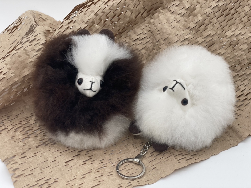 【羊駝毛毛球】針織羊駝娃娃吊飾