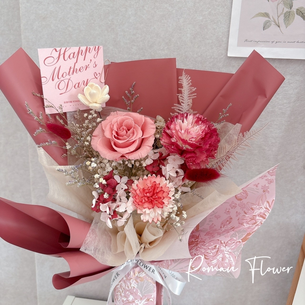 母親節限定~永生玫瑰索拉康乃馨綜合花束(M)(經典紅)