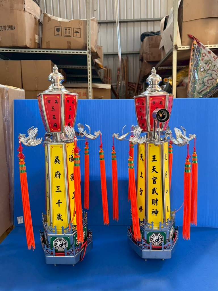 台灣製造不銹鋼轎前燈