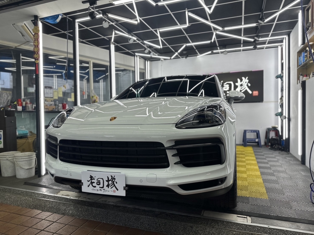 保時捷Cayenne-台中汽車鍍膜推薦