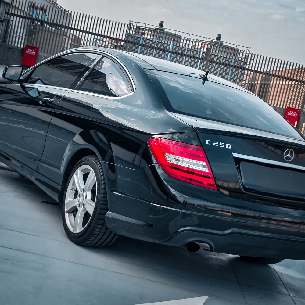 2012 Benz c250 coupe