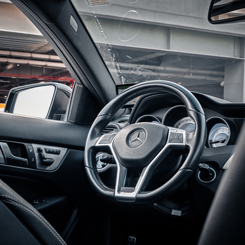 2012 Benz c250 coupe
