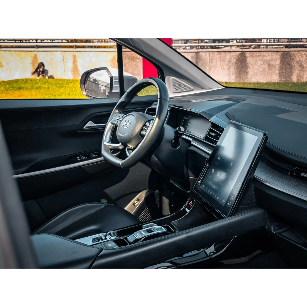 2023 HYUNDAI CUSTIN VIP版