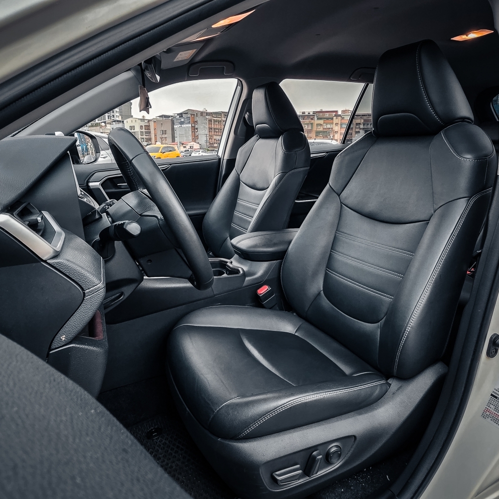 2021 豐田 RAV4 油電旗艦版