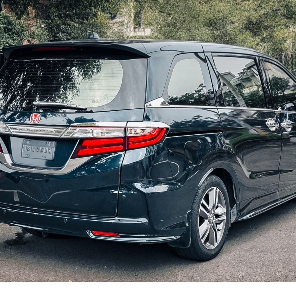 2017 Odyssey 七人座（深藍色）