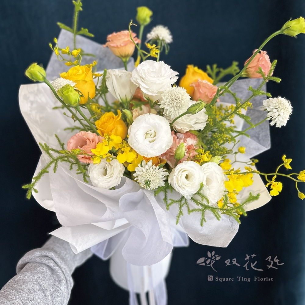 白色系包裝花束