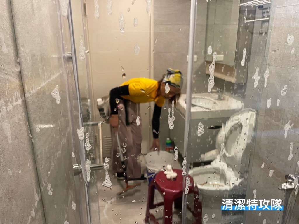 太平新建案-#聚佳大值#裝潢後細清「專業清理粉塵污染」讓空氣清新、環境潔淨，貼心