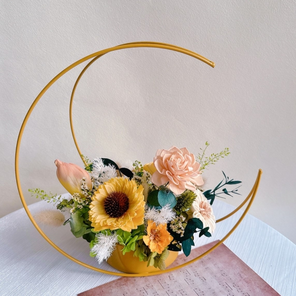 桌花3-金色花器｜索拉花款(乾燥花/擴香花)-$1750