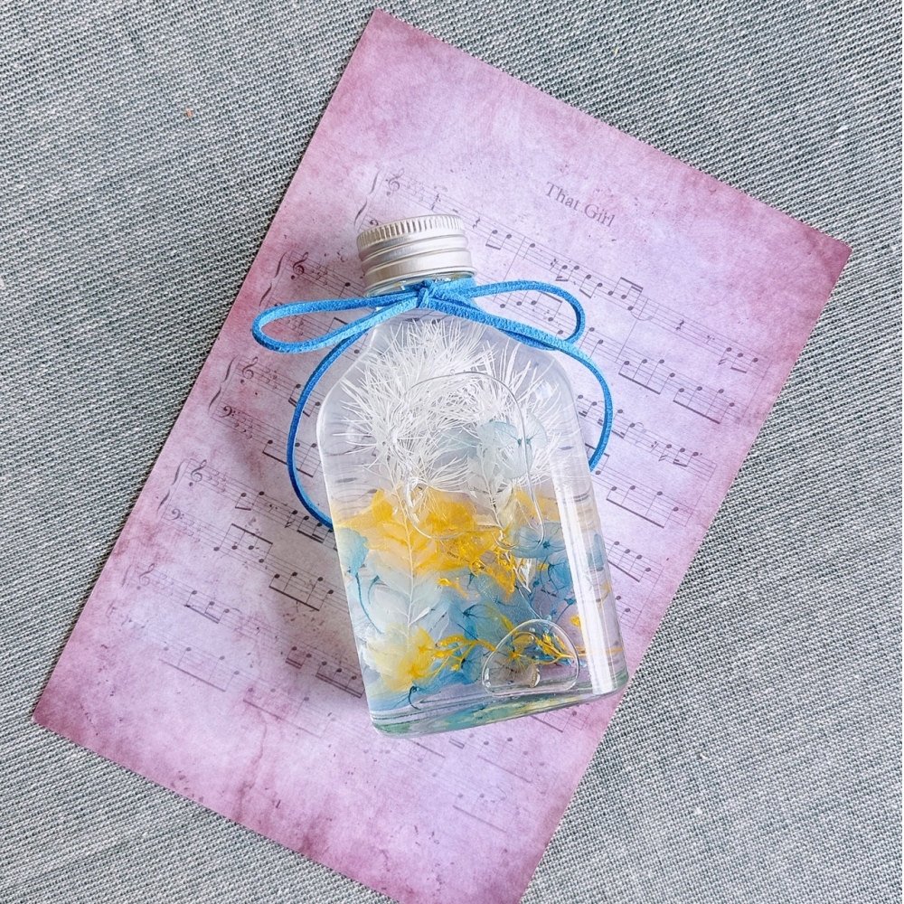 浮游花 長方款 $400