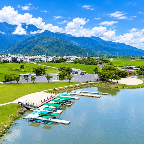 大坡池包車一日遊|台東包車・湖畔風景