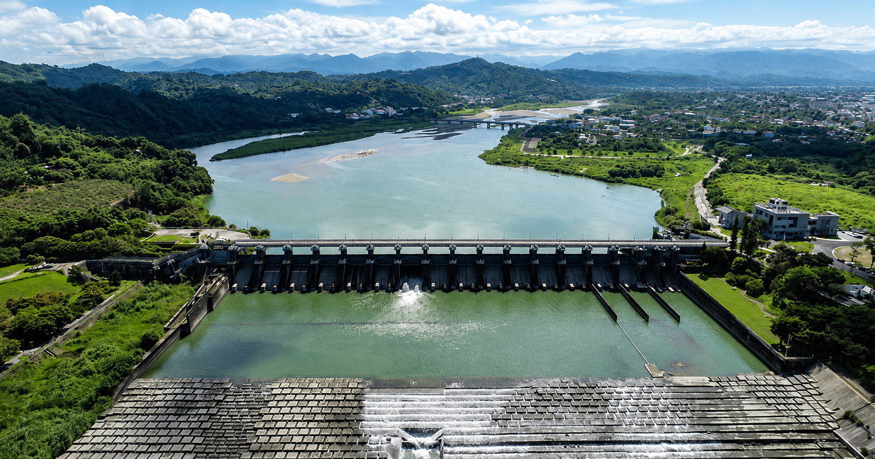 石岡水霸