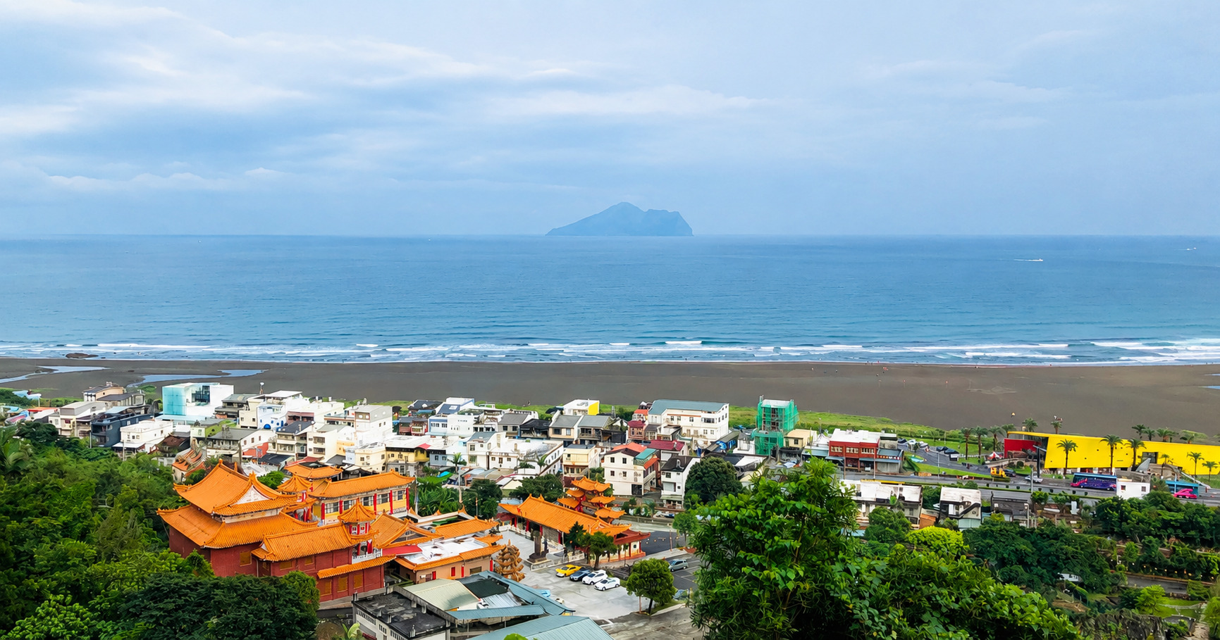 跳瞰龜山島