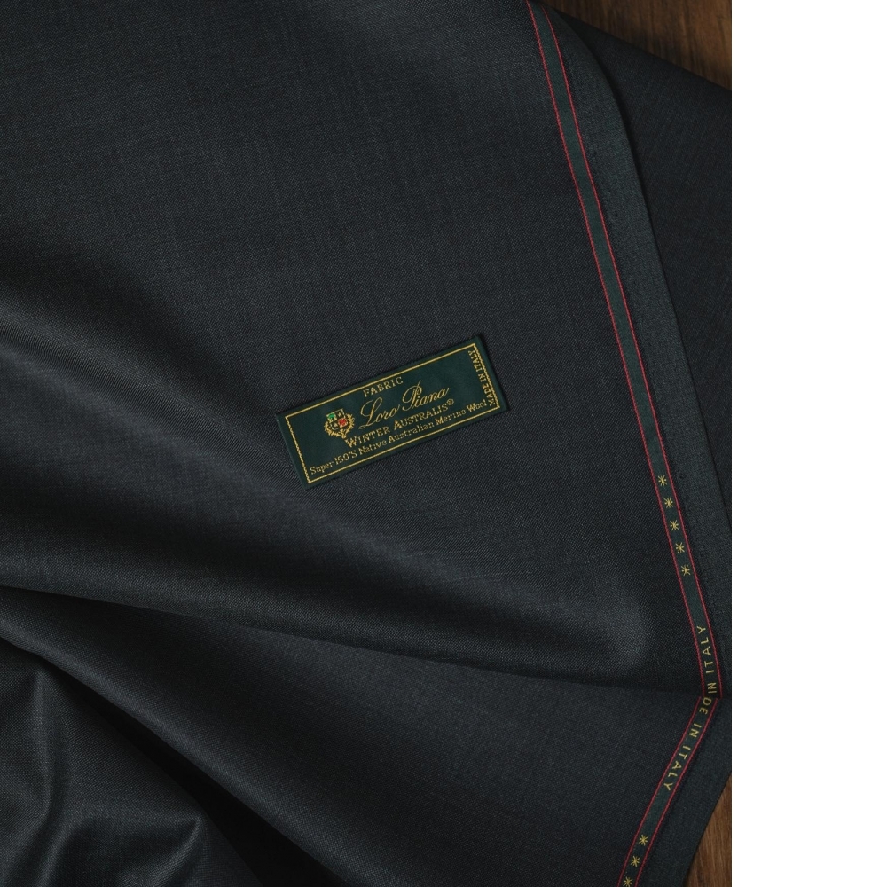 兼具挺括與光澤：Loro Piana 150s 墨綠色西裝訂製