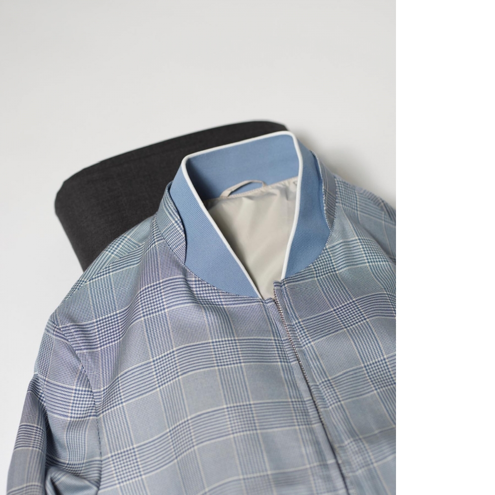 Scabal 頂級之選 白底藍格紋純蠶絲夾克的訂製魅力