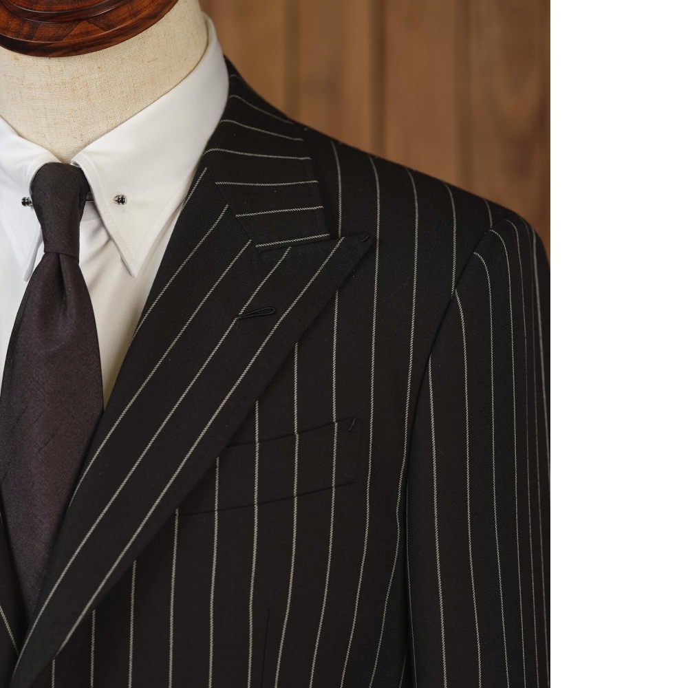 英倫精髓,大膽宣言:Holland & Sherry 經典條紋西裝訂製