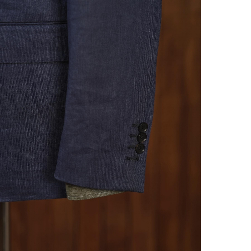 獻給春夏的Sprezzatura:藍色亞麻西裝的輕鬆Sartorial