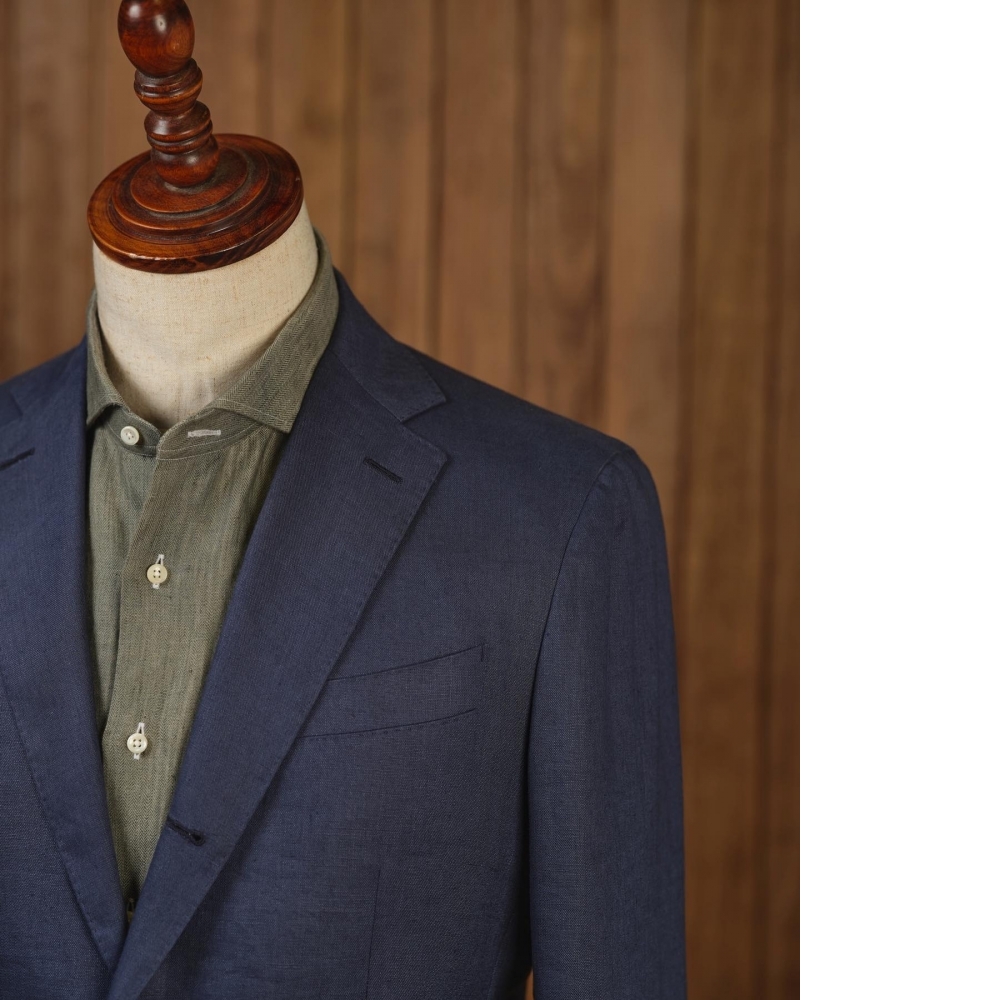 獻給春夏的Sprezzatura：藍色亞麻西裝的輕鬆Sartorial