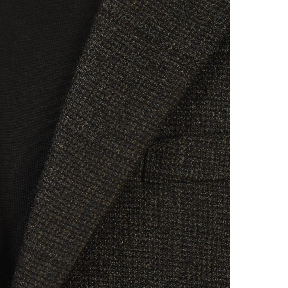 無可抗拒的奢華觸感:Zegna 頂級羊絨墨綠色西裝
